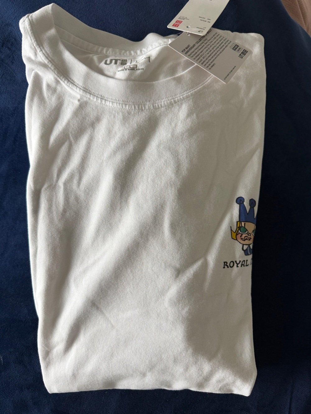 POP MART x Uniqlo MOLLY - UT Graphic T-Shirt- Anniversary Exclusive- L - Picture 2 of 8